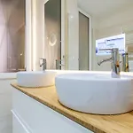 I Della Apartment