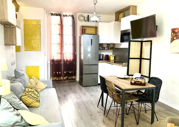 Apartament I Della